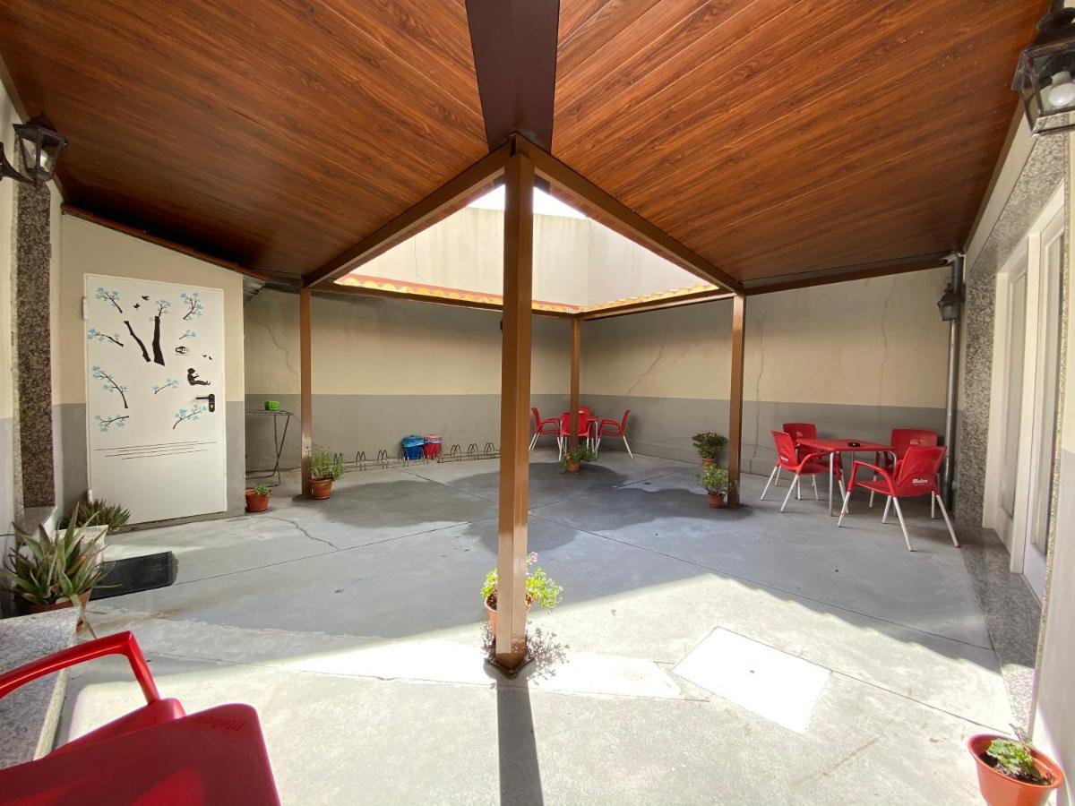 Albergue Pereiro Мелиде Экстерьер фото